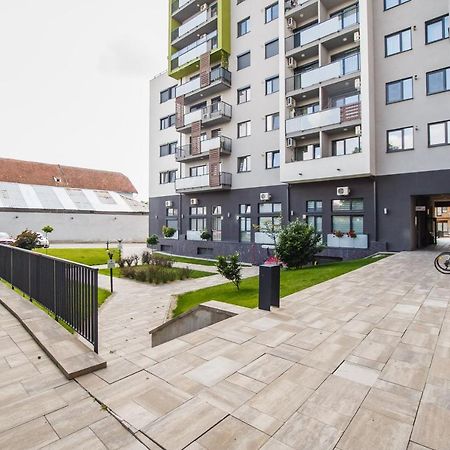 Elegant & Spacious - Central Apartment Oradea Eksteriør bilde