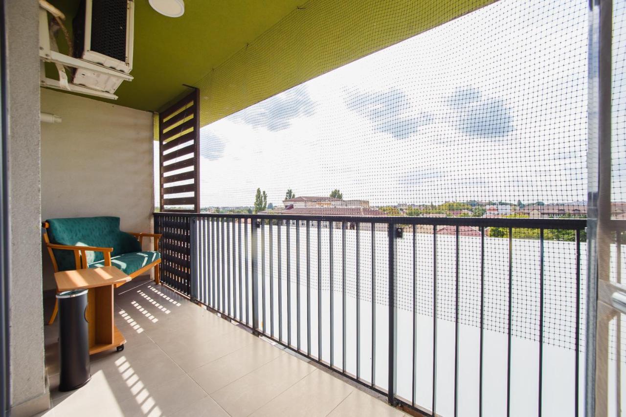 Elegant & Spacious - Central Apartment Oradea Eksteriør bilde