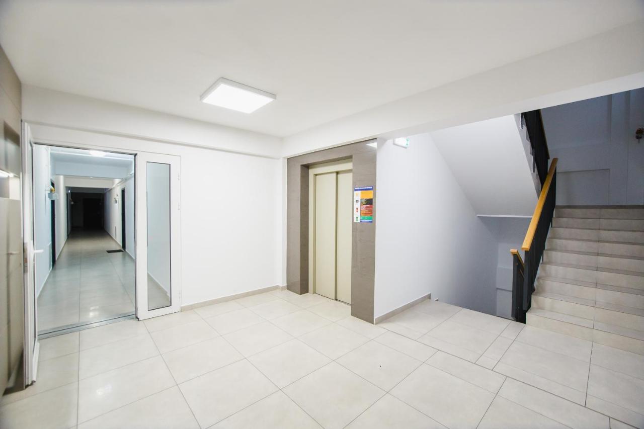 Elegant & Spacious - Central Apartment Oradea Eksteriør bilde