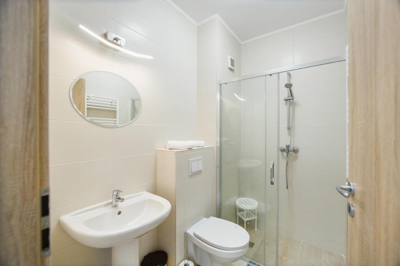 Elegant & Spacious - Central Apartment Oradea Eksteriør bilde