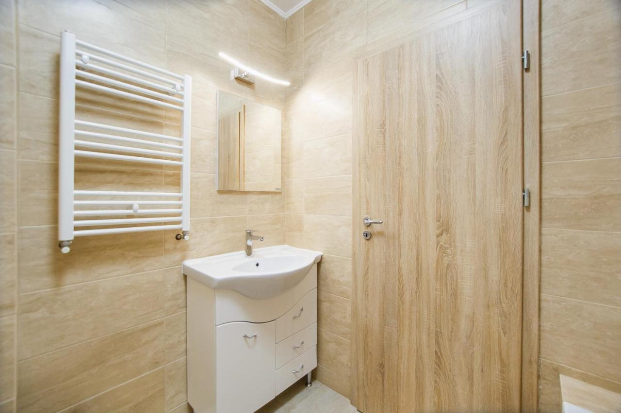 Elegant & Spacious - Central Apartment Oradea Eksteriør bilde
